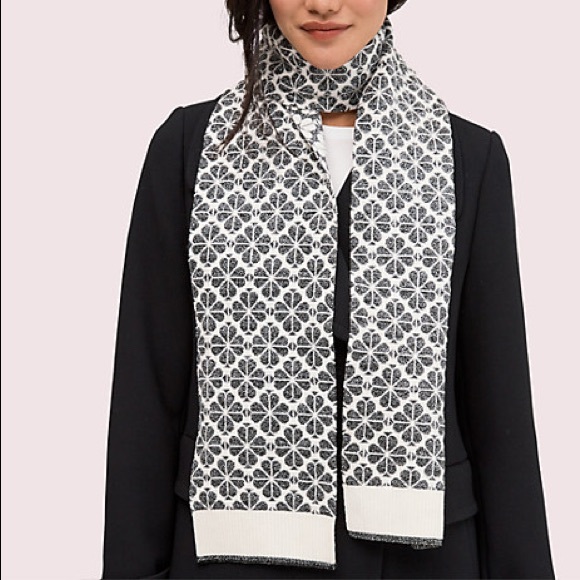 kate spade Accessories - ♠️ Kate Spade flower spade knit scarf ♠️